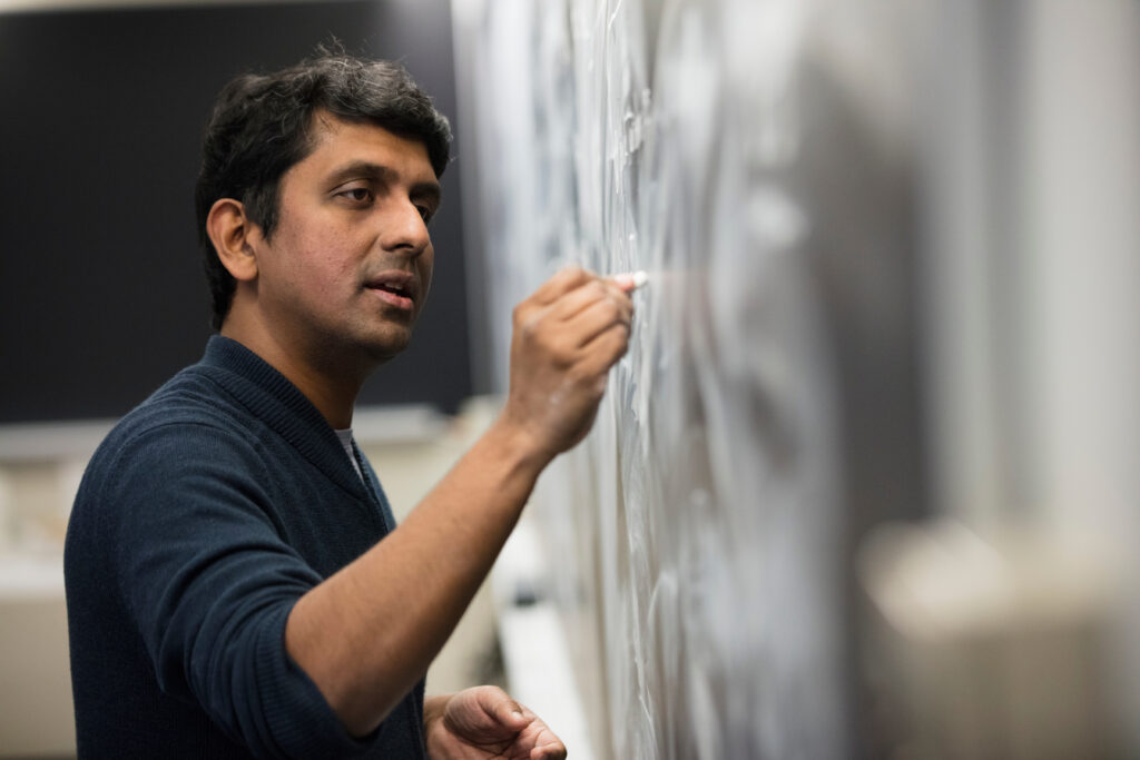 Vinod Vaikuntanathan teaches Advanced Topics in Cryptography: Learning with Errors and Post-Quantum Cryptography (Course 6.876J) in 2018.
